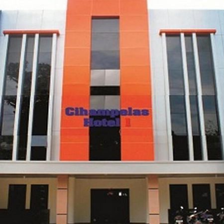 בנדונג Hotel Cihampelas 1 מראה חיצוני תמונה