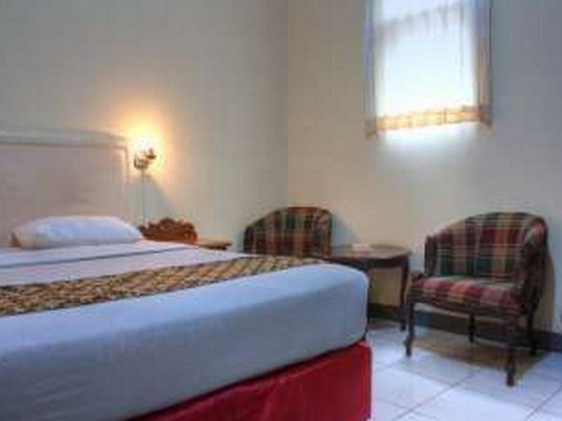 בנדונג Hotel Cihampelas 1 מראה חיצוני תמונה